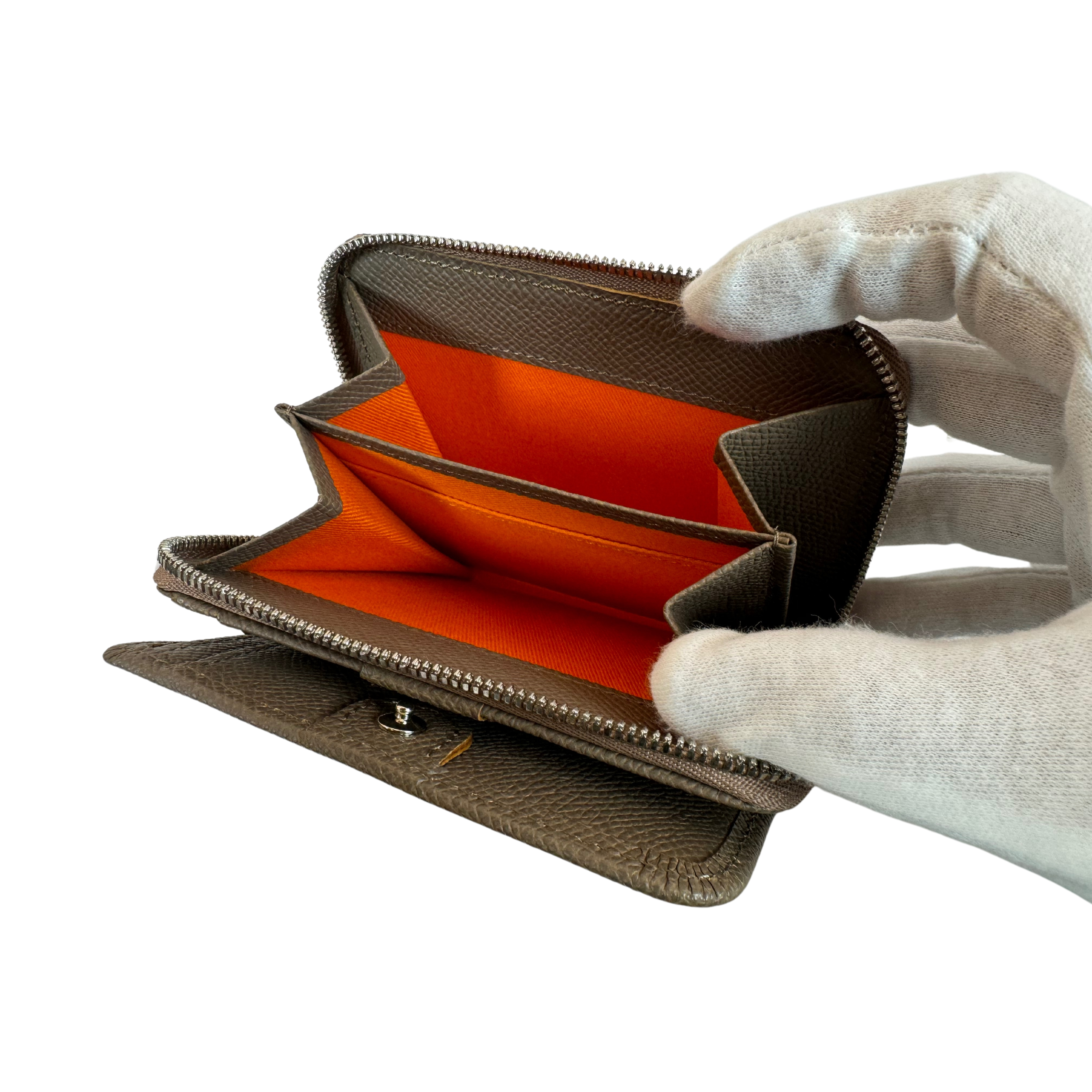 三つ折りイタリアレザーコンパクト財布