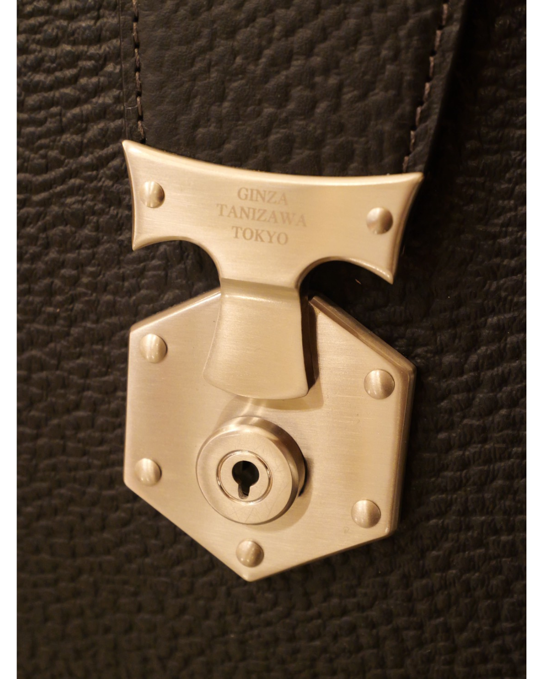 BLACK BULL スリムダレスバッグ(オリジナル錠前モデル)