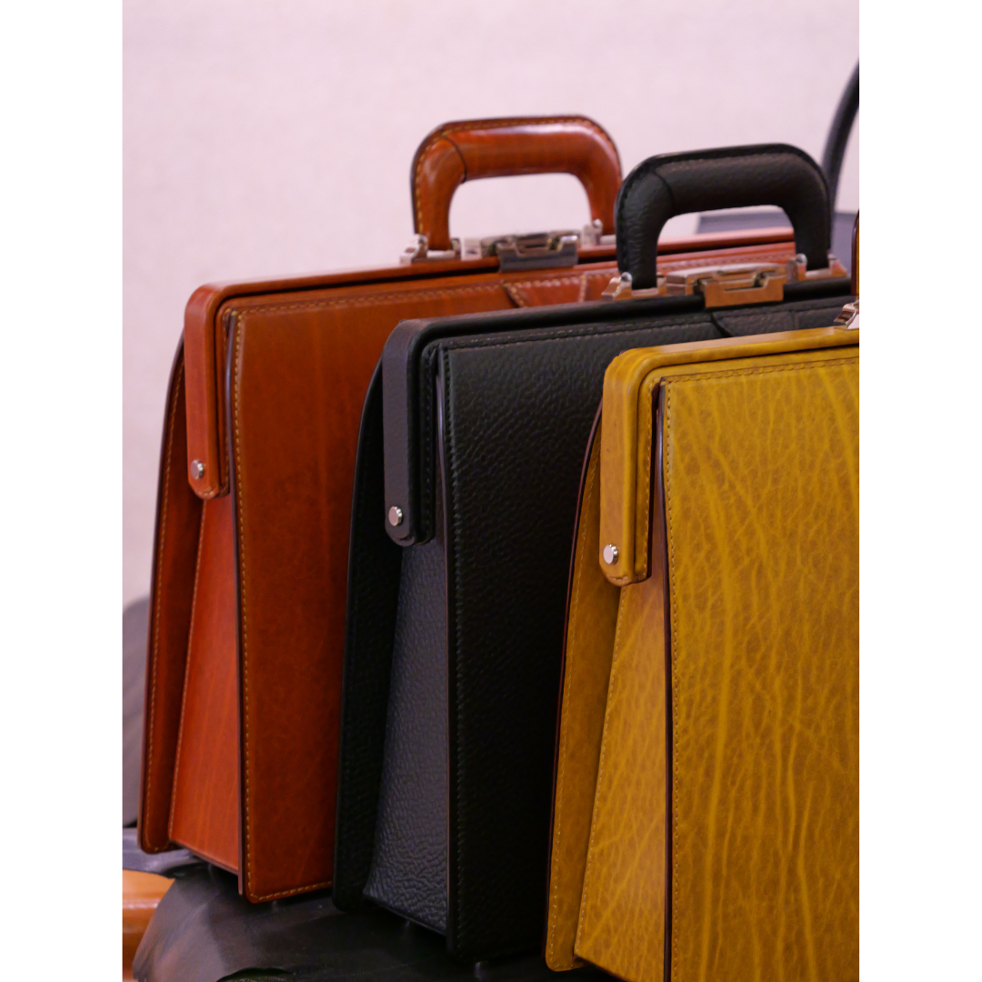 BLACK BULL スマートダレスバッグ ワンタッチ錠前