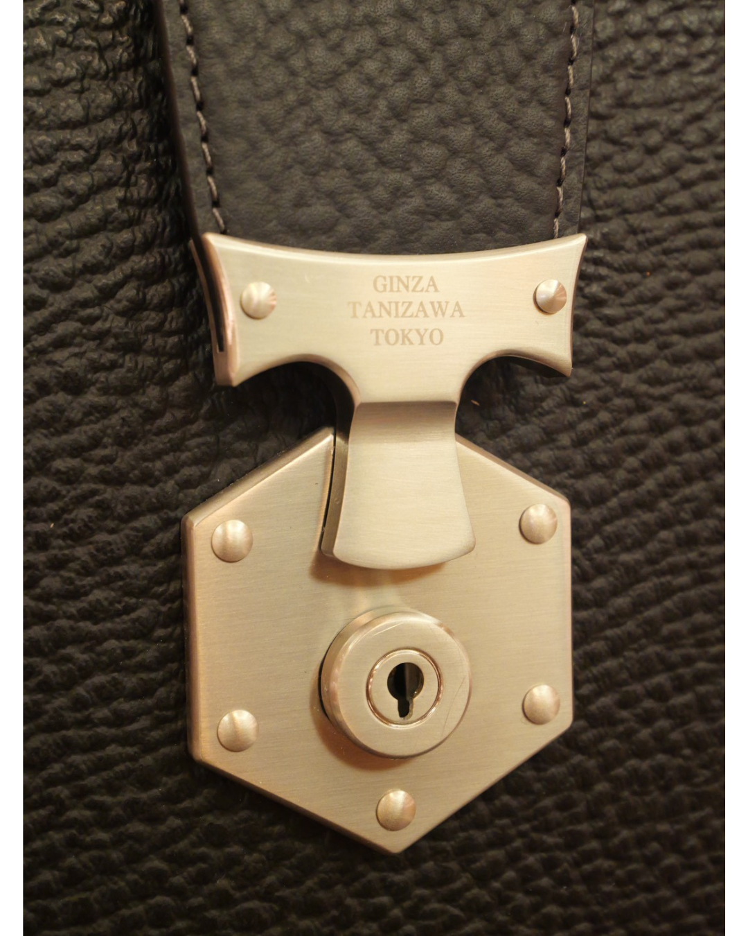 BLACK BULL スリムダレスバッグ(オリジナル錠前モデル)