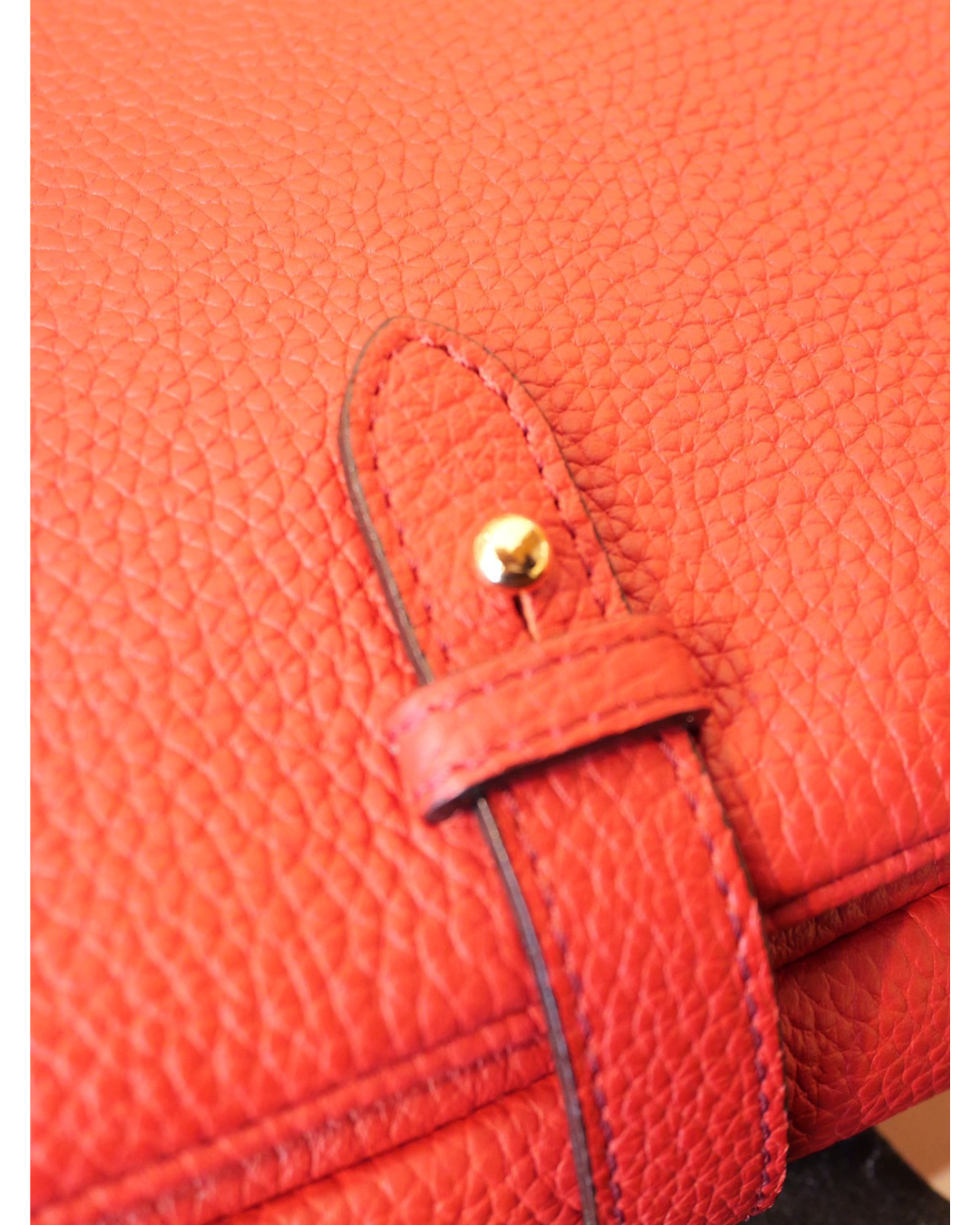 牛革ショルダーバッグ