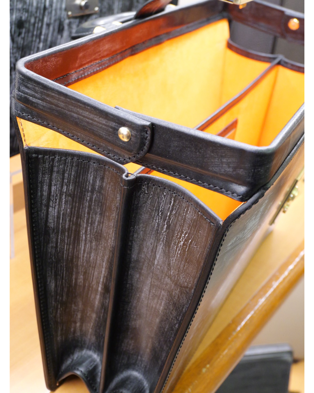 ブライドルレザー ダレスバッグ《Sサイズ》