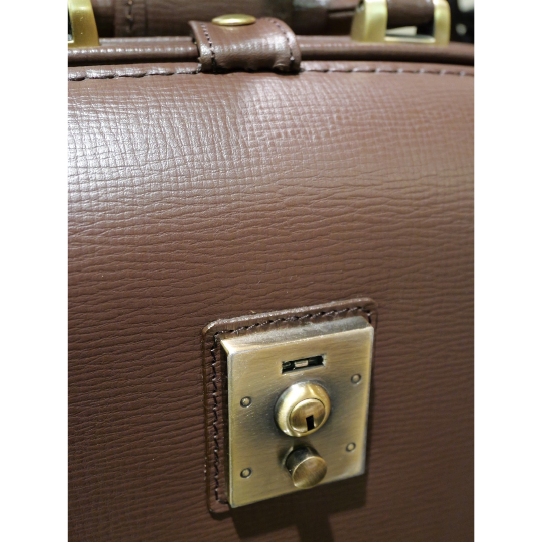 With Dlesss Bag Horn Shrow (Brown) shoulder