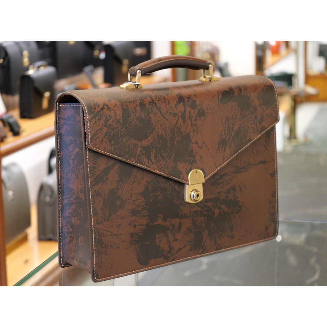 골동품 서류 가방