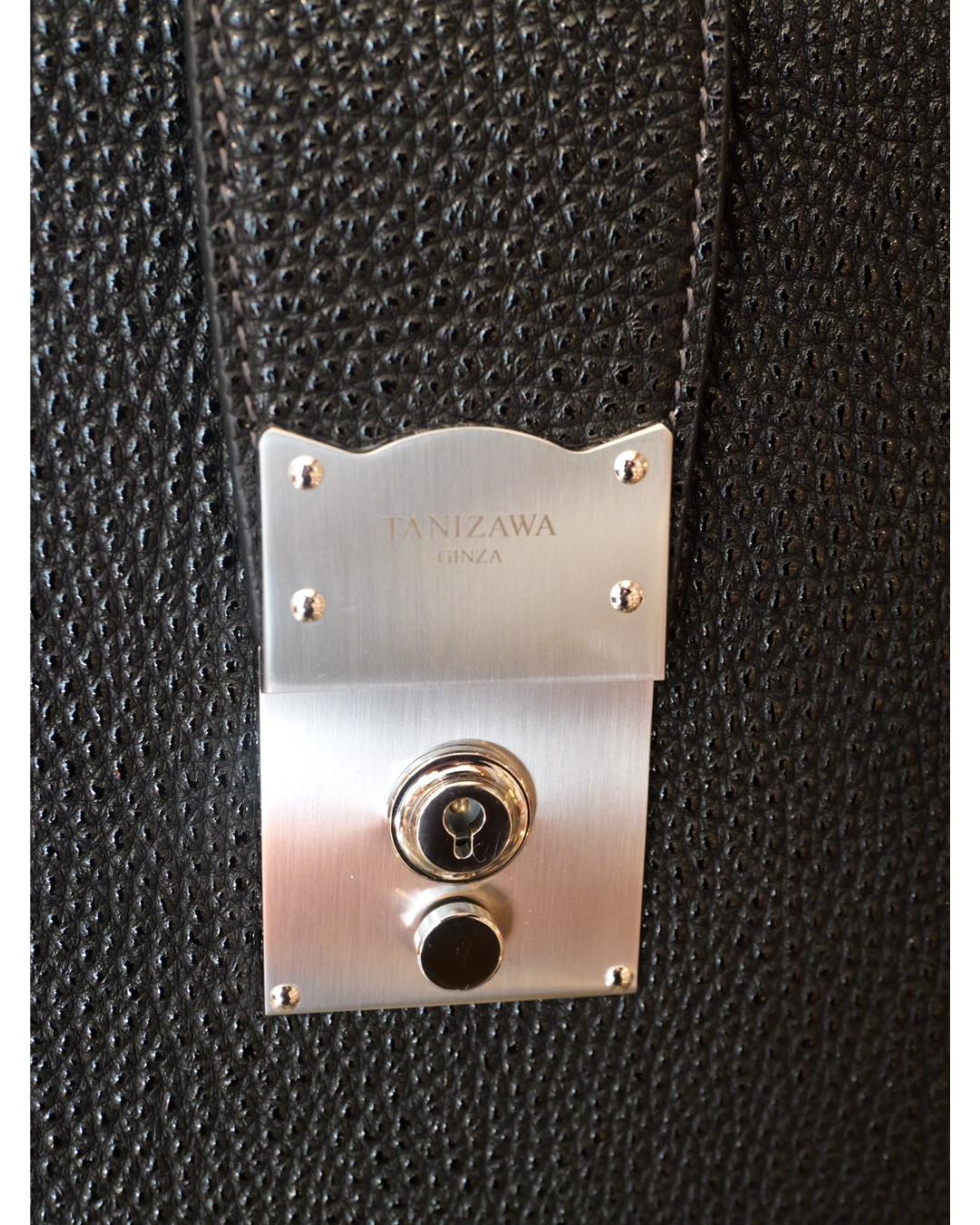 黒桟革スリムダレスバッグ