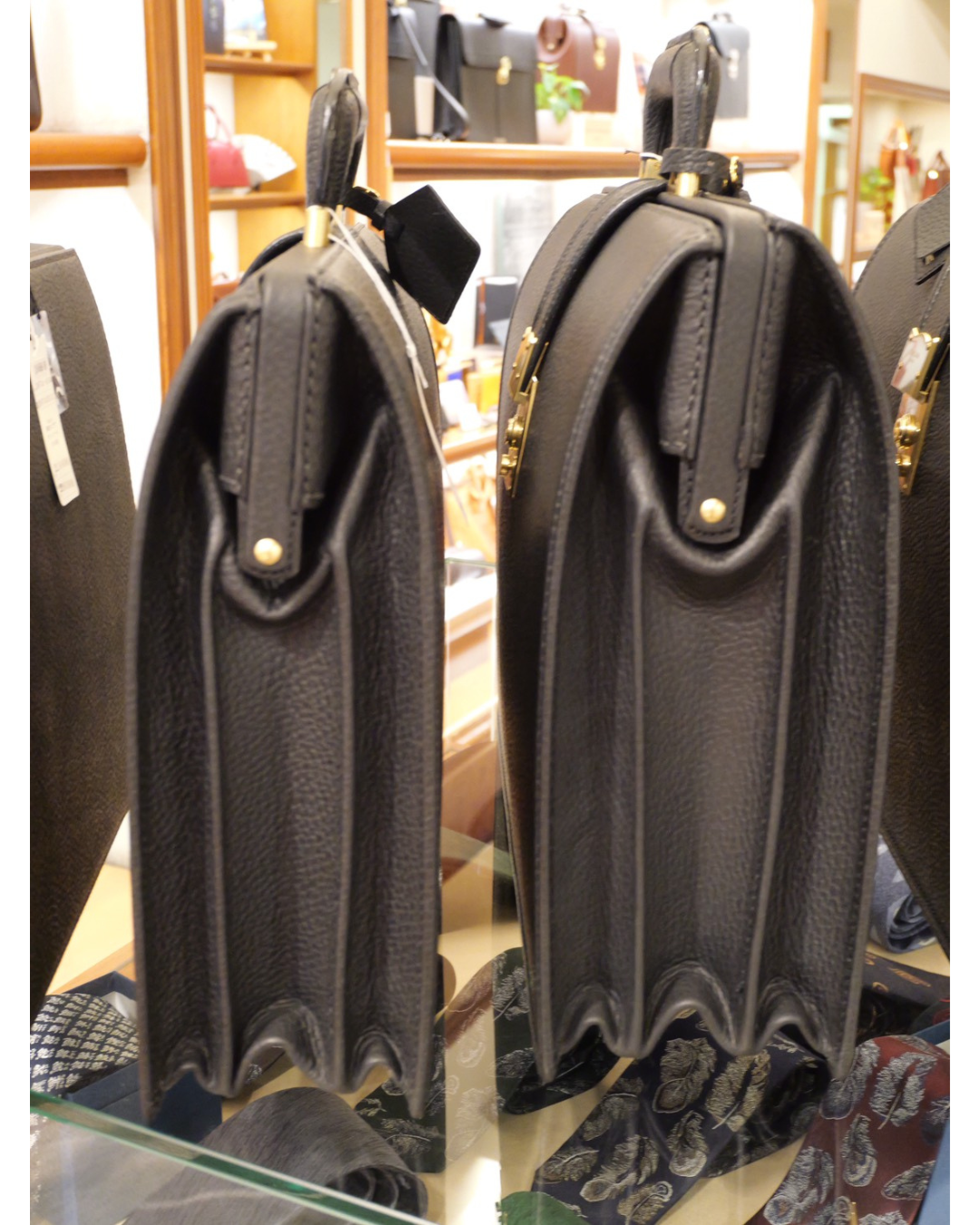 黑公牛DLESS BAG L大小