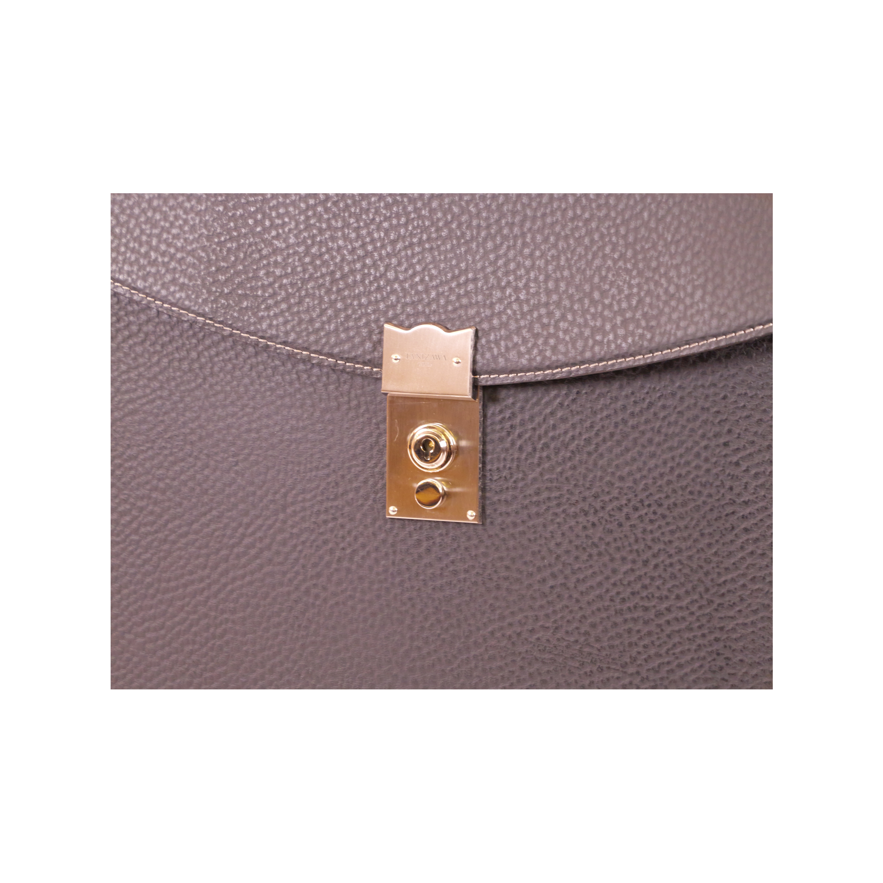Bolsa de embreagem de touro preto