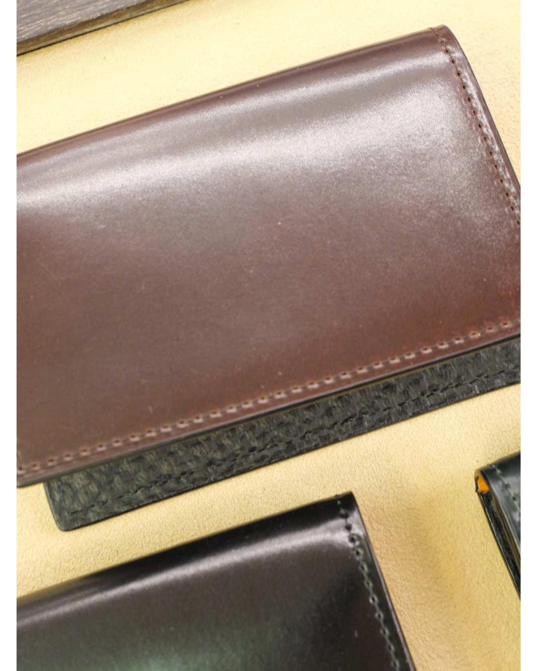 シェルコードバン 名刺入れ(Shell Cordovan Business Card Holder)