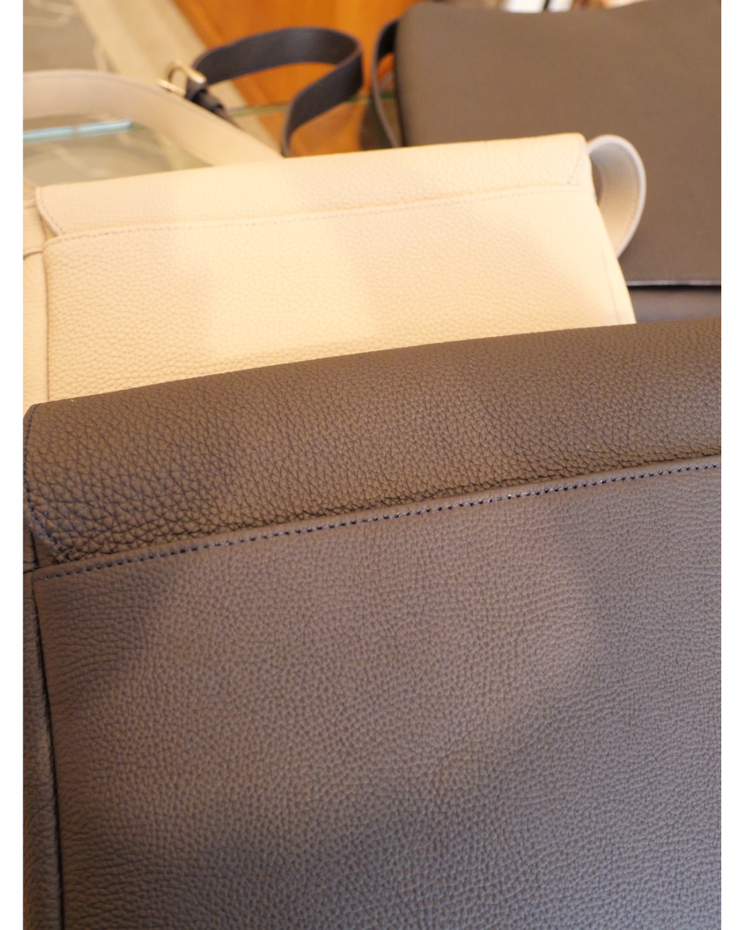 ドイツシュリンク被せショルダーバッグ Lサイズ