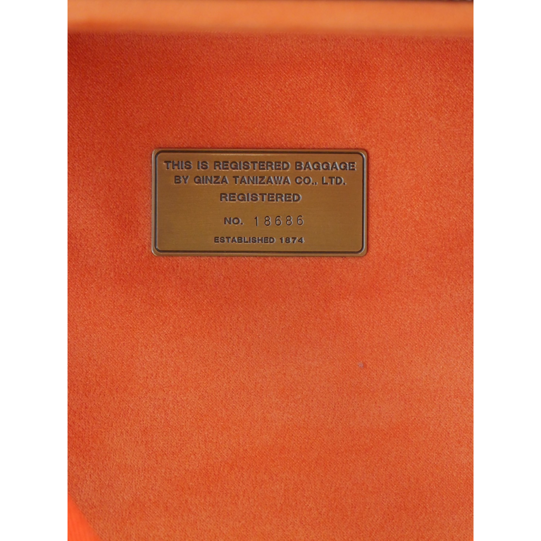 Estuche alemán de transporte encogido