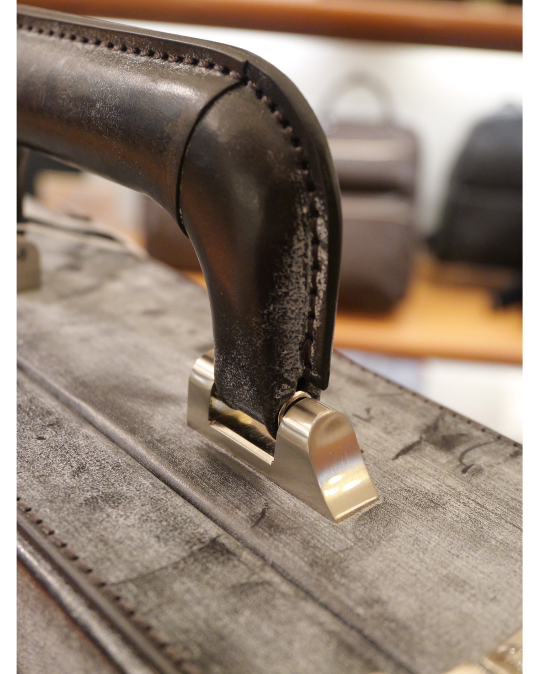 ブライドルレザーアタッシュケース