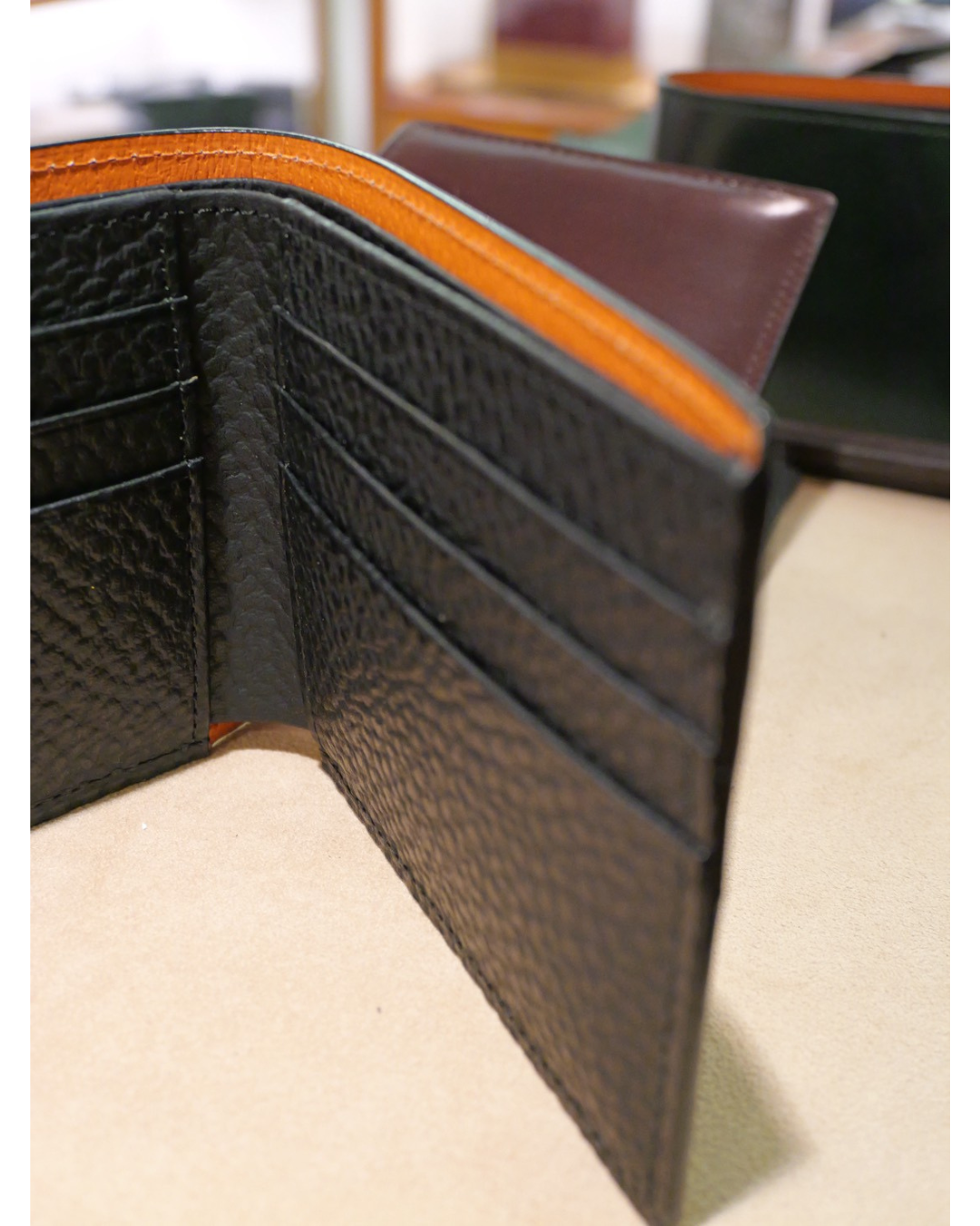 シェルコードバン 二つ折り財布(Shell Cordovan Bi-Fold Wallet)