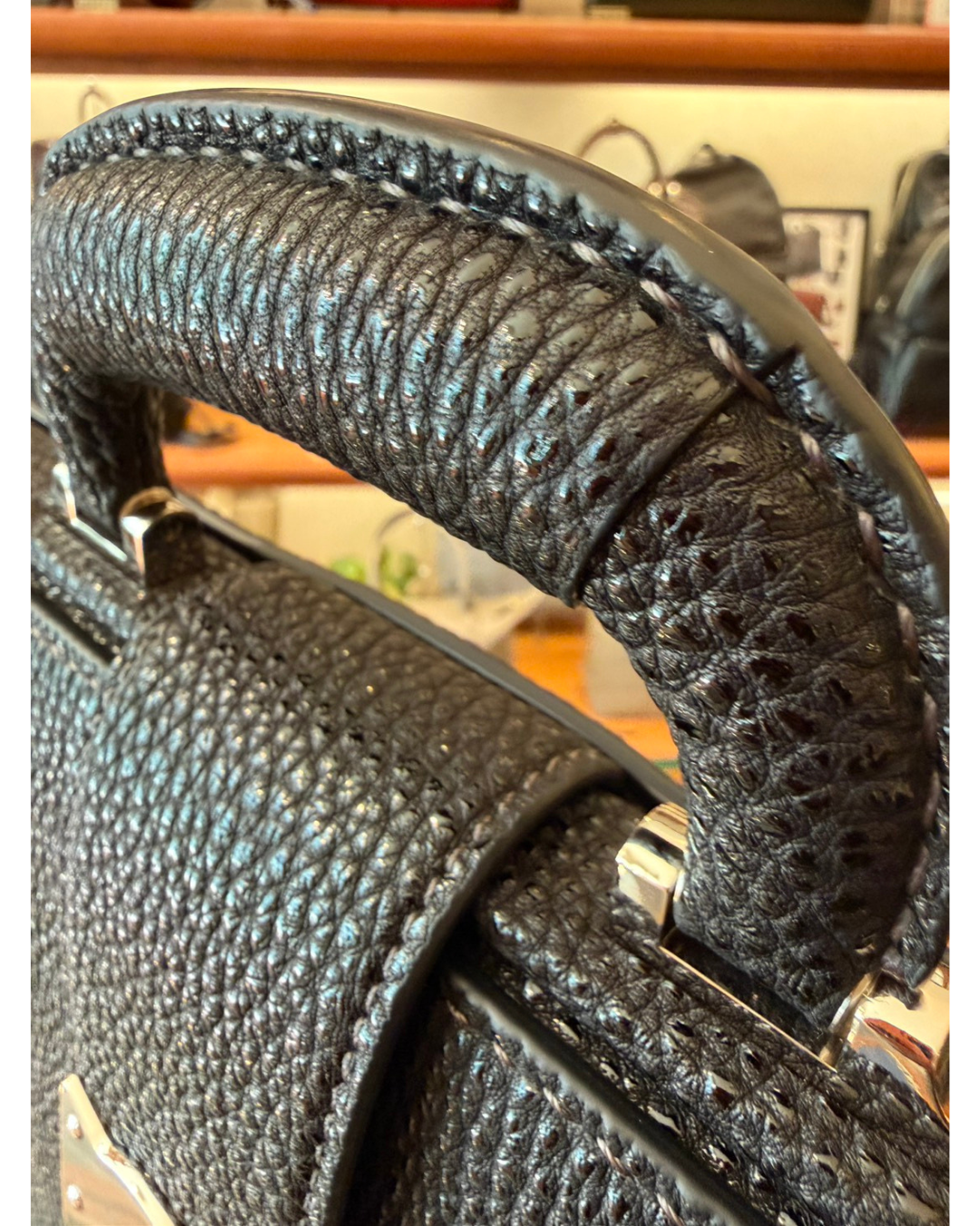 黒桟革スリムダレスバッグ