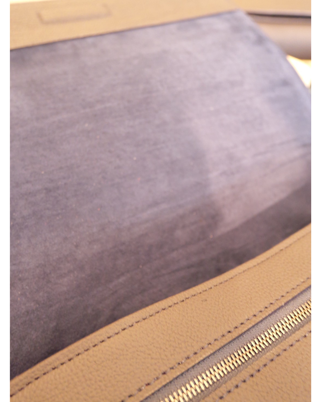 ドイツシュリンク被せショルダーバッグ Mサイズ