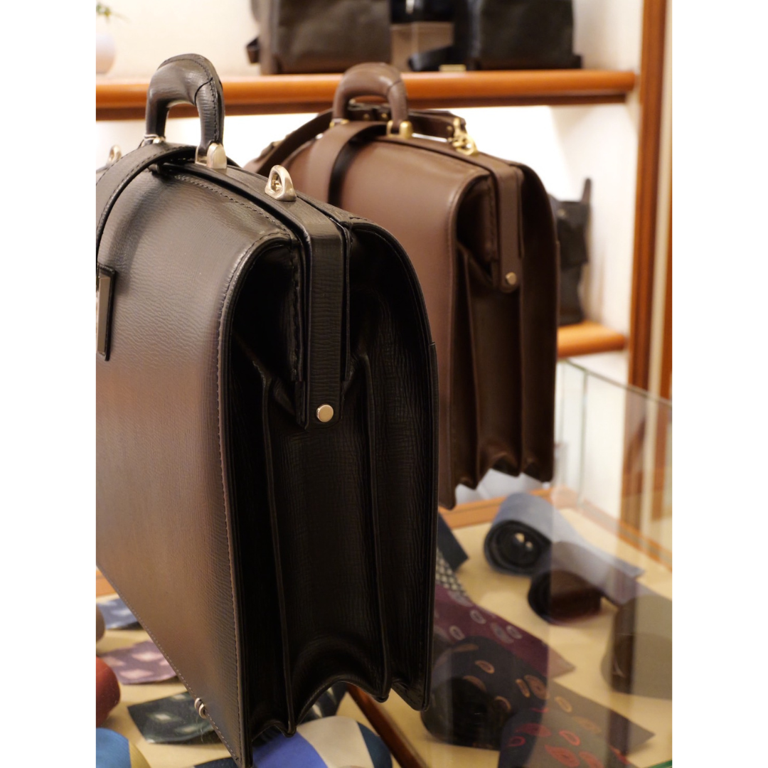 With Dlesss Bag Horn Shrow (Brown) shoulder