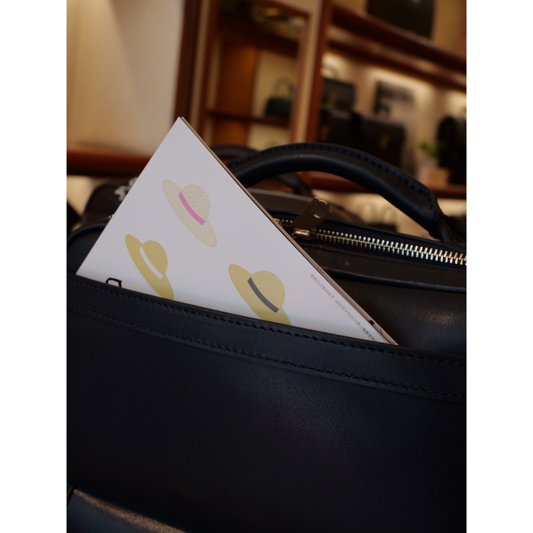 牛革ファスナーリュック