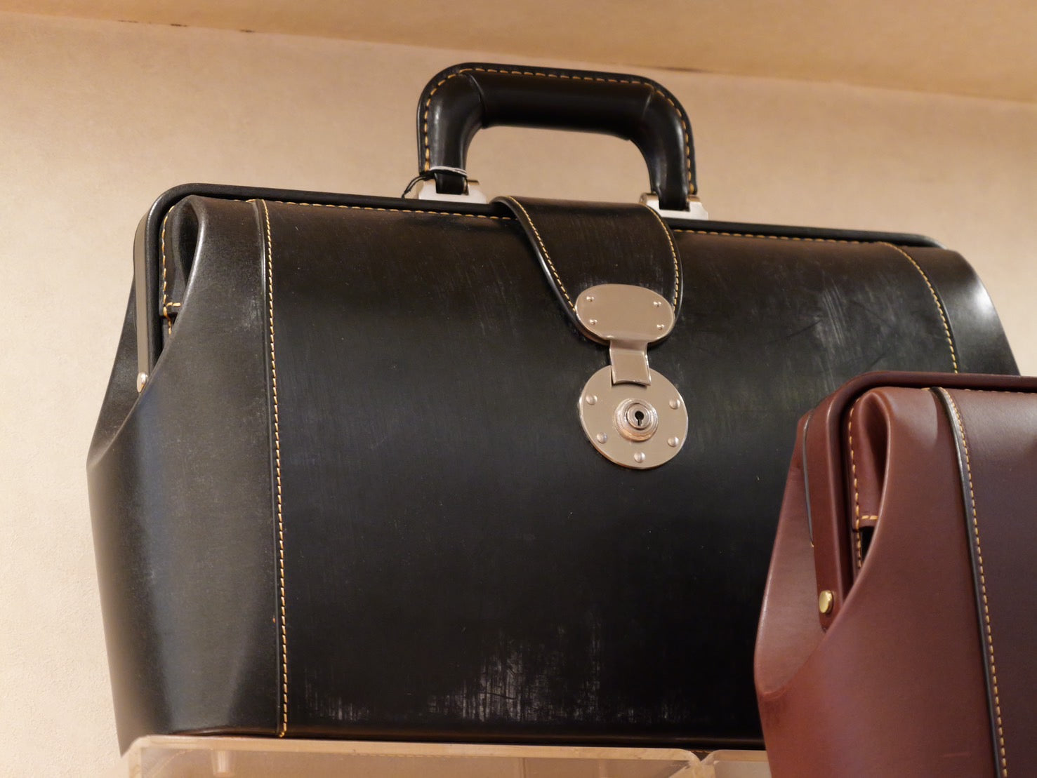 Bridle leather dares bag "Bad"