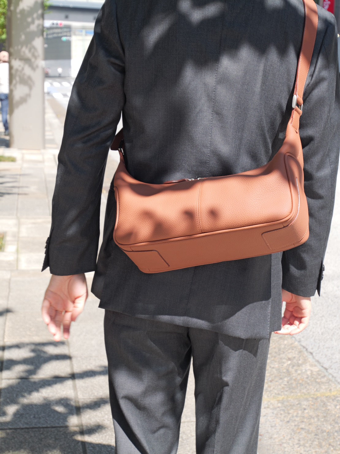 "YAGURUMA Yaha" shoulder bag German Shrink
