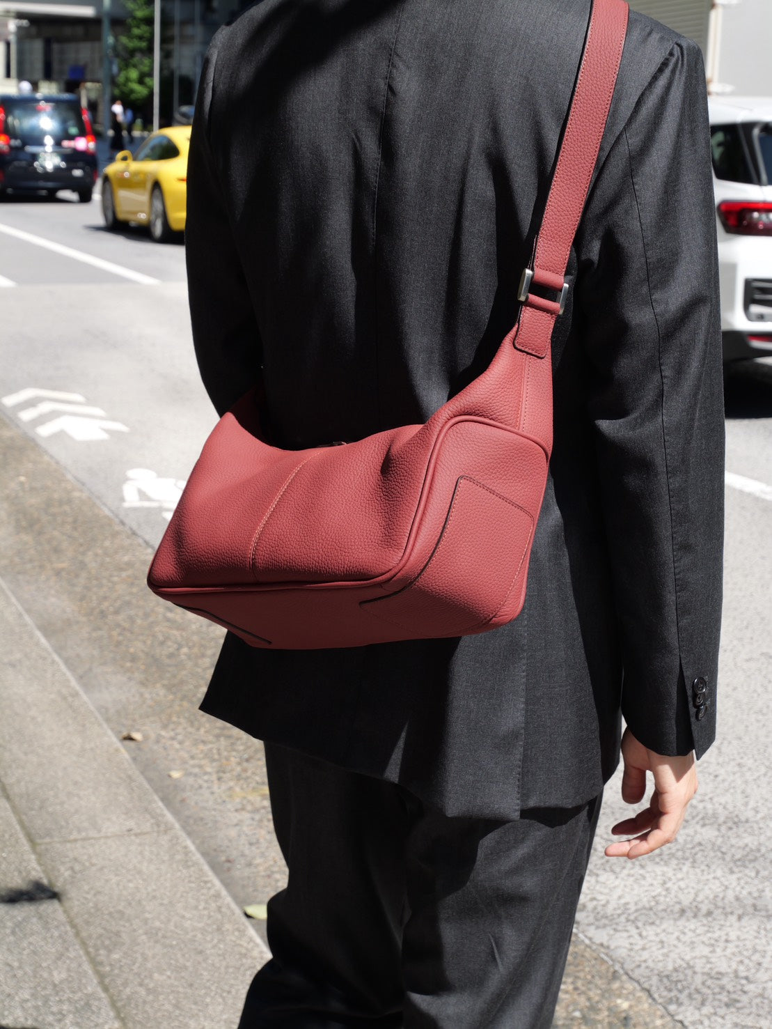 "YAGURUMA Yaha" shoulder bag German Shrink