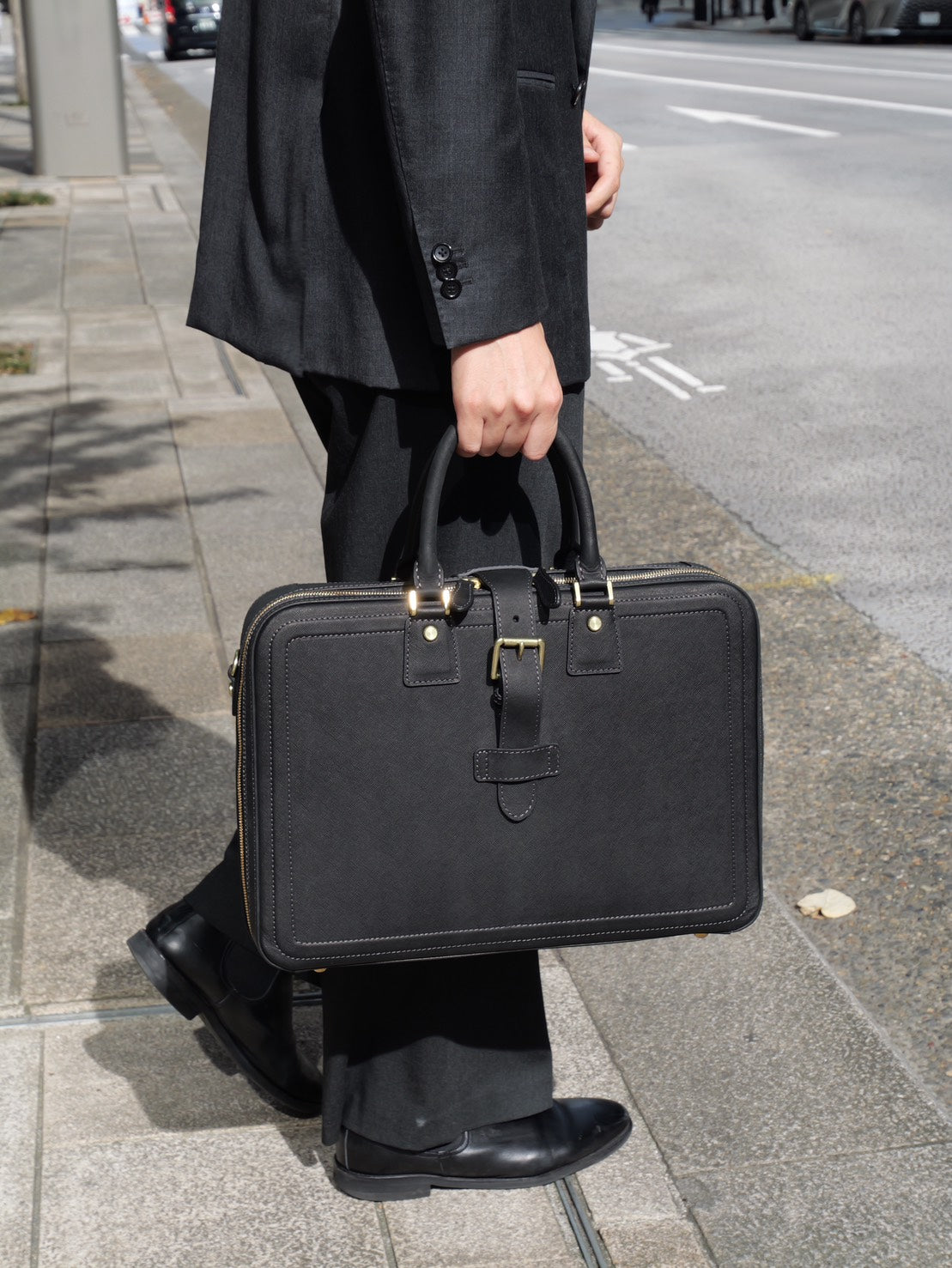 Ale business bag thin gusset (black) with shoulder