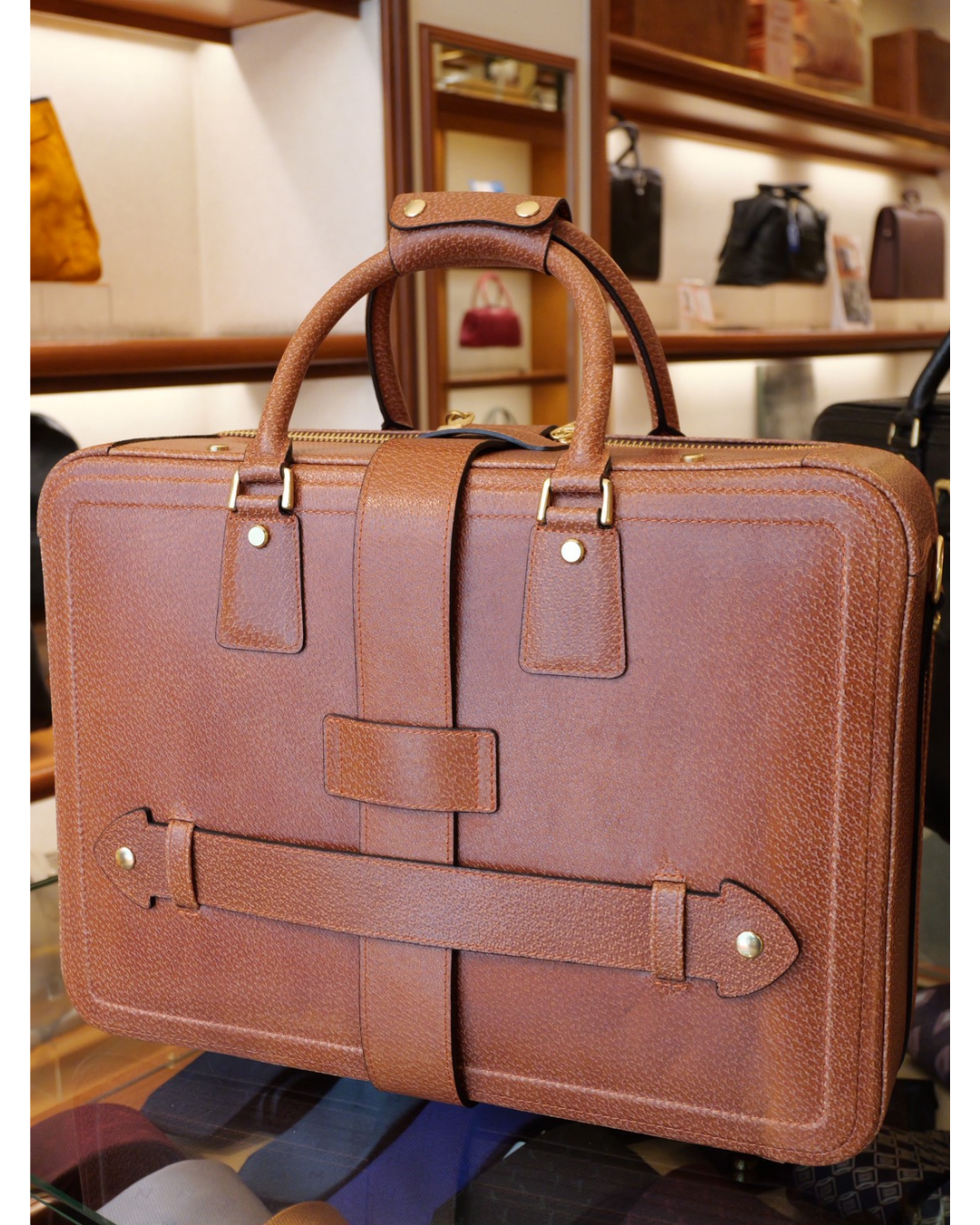 GINZA TANIZAWA  TOKYO エアーケース　Mサイズ