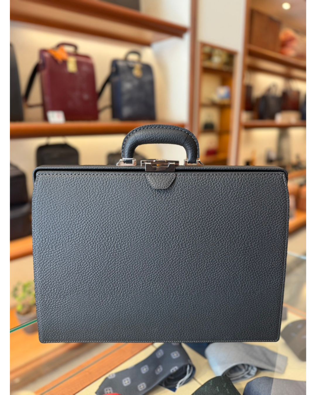 BLACK BULL Smart Dulles Bag with One-Touch Lock