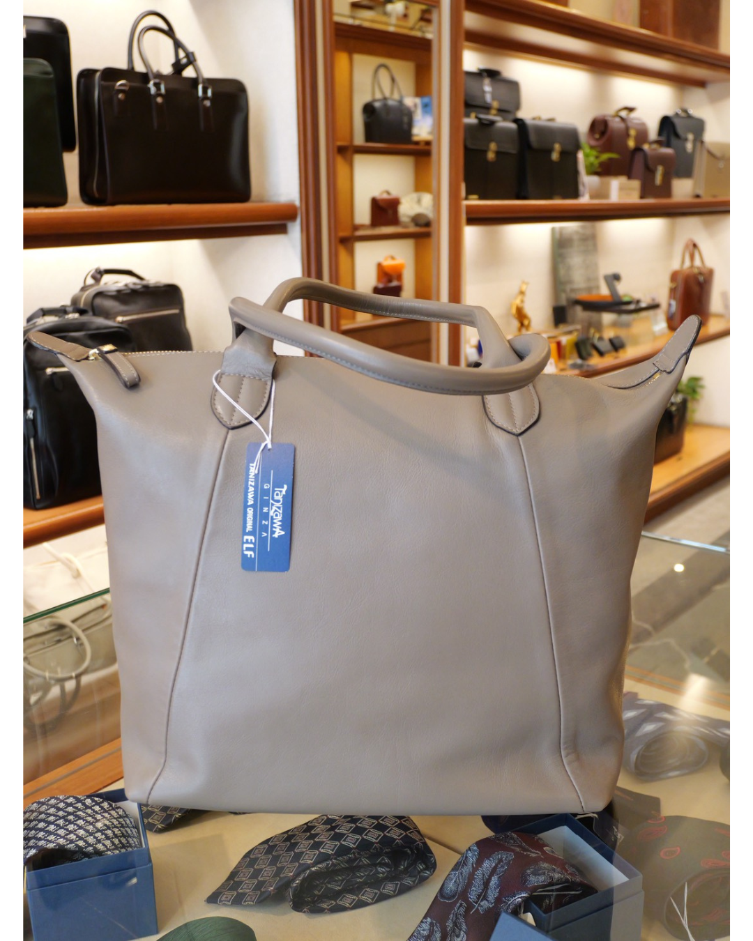 防水レザーハンドバッグ