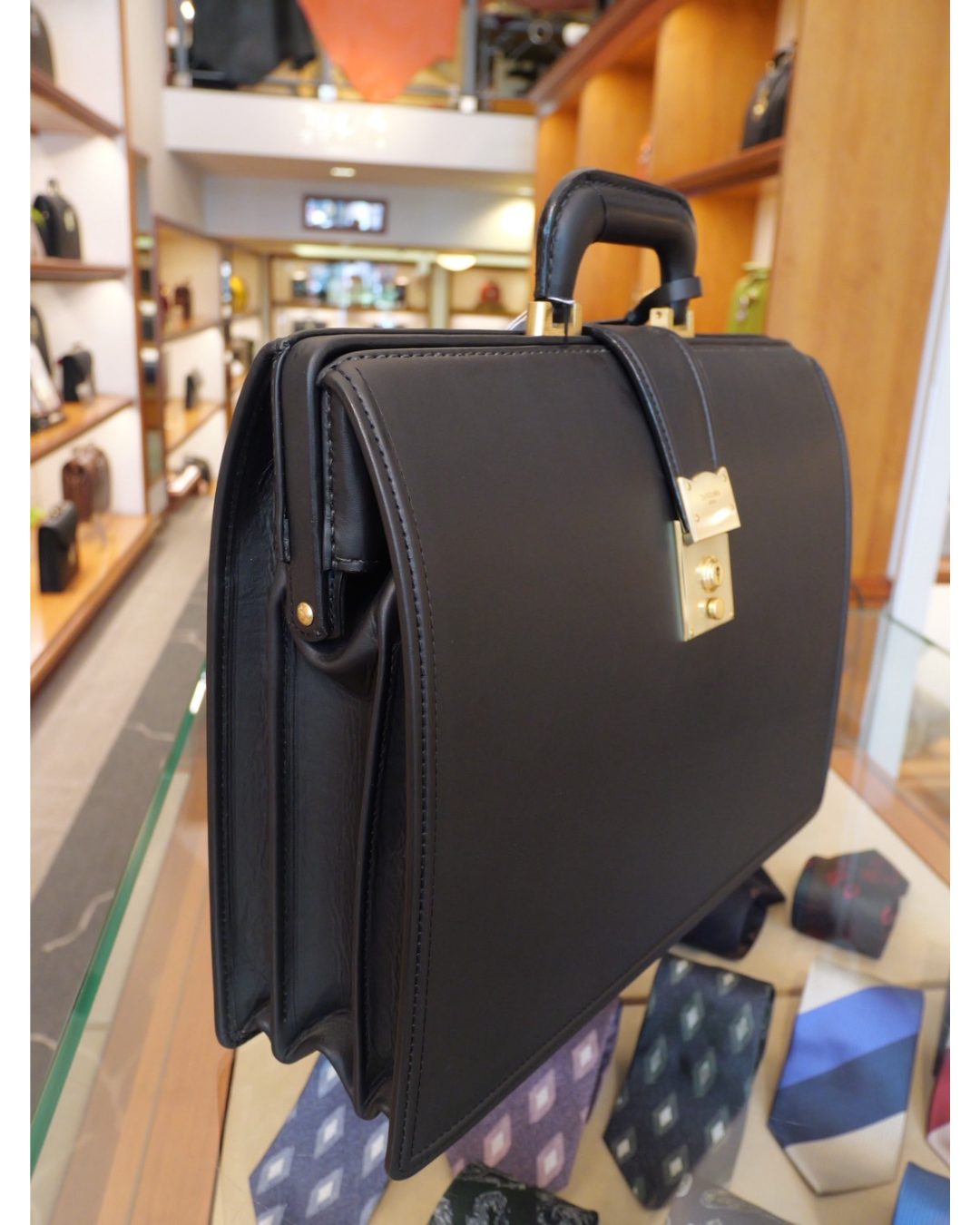 國鞄　ダレスバッグ business_black-1024x768.jpg