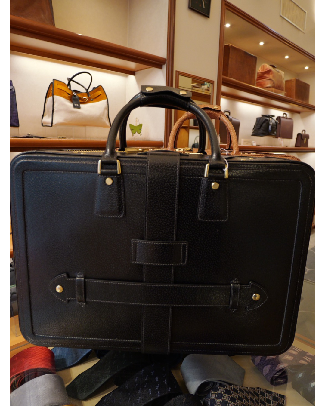 Ginza Tanizawa Tokyo Air Case Camel L Size