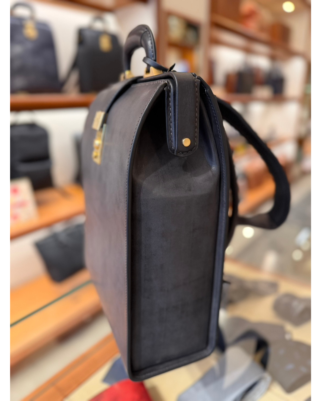 ダレスバッグ リュック 国産ロー引きレザー