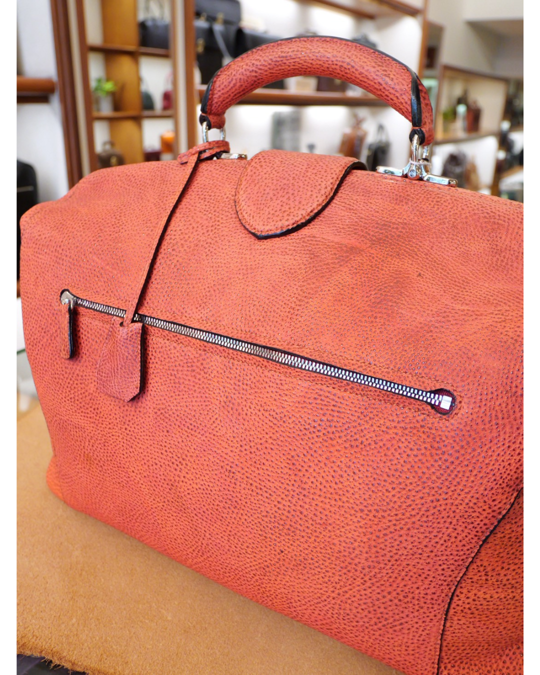 黒桟革ボストンダレスバッグ（Kurosan Leather Boston Dulles Bag）