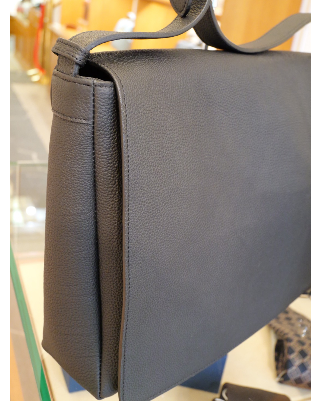 ドイツシュリンク被せショルダーバッグ Lサイズ