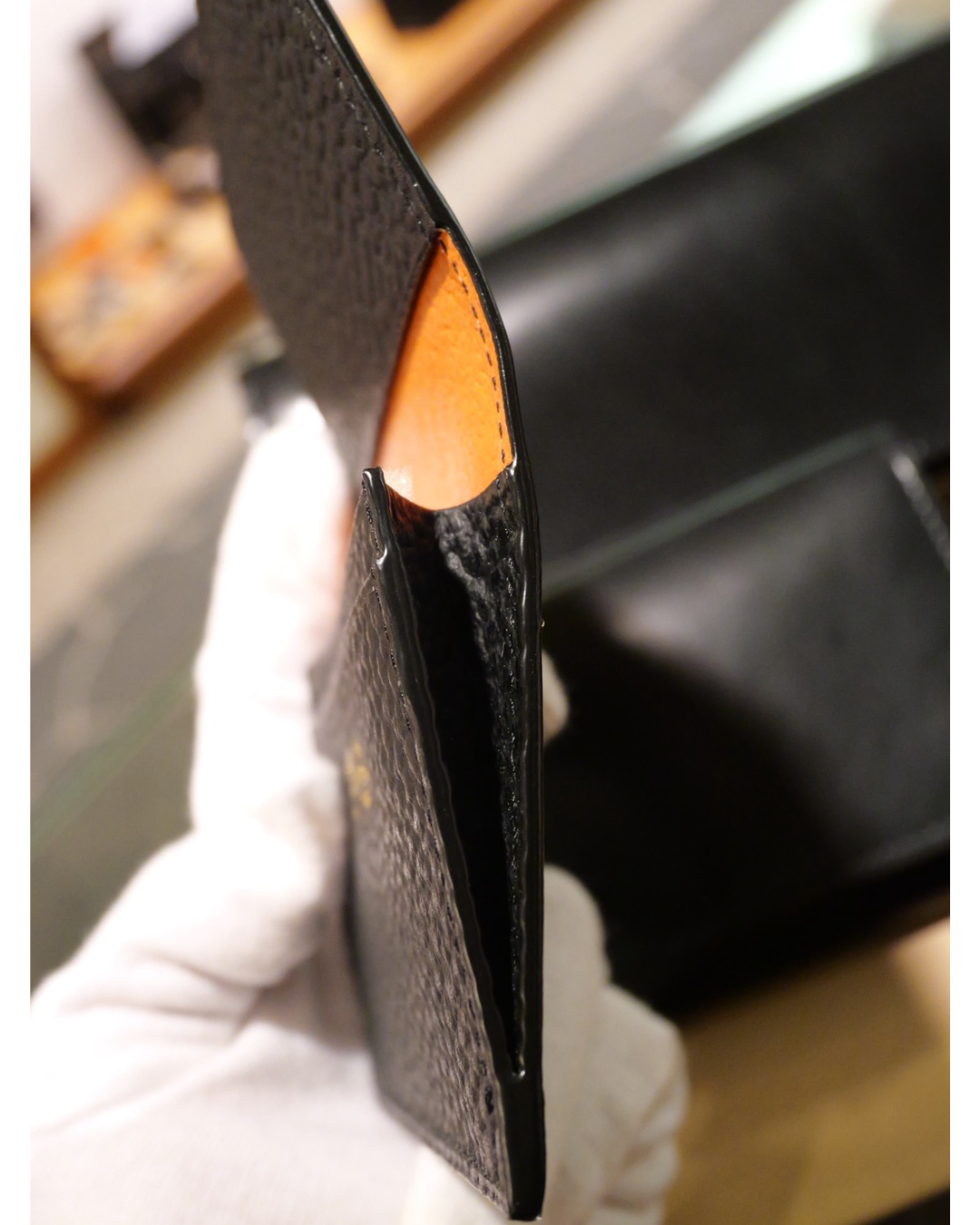 シェルコードバン 名刺入れ（Shell Cordovan Business Card Holder）