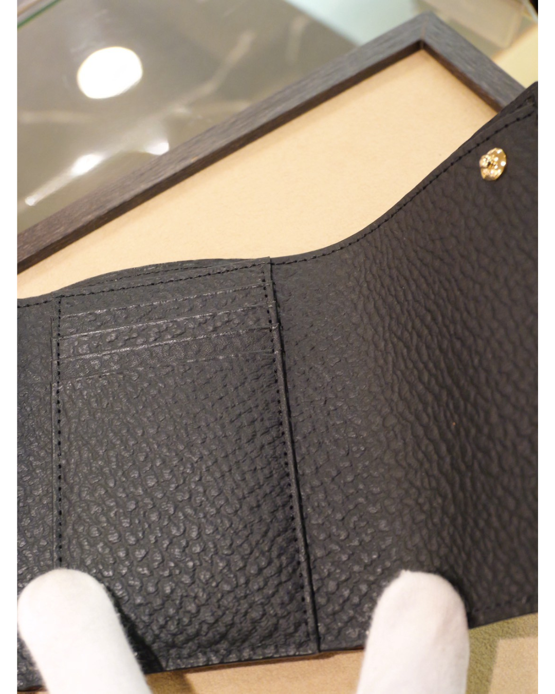 シェルコードバン 三つ折り財布（Shell Cordovan Tri-Fold Wallet）