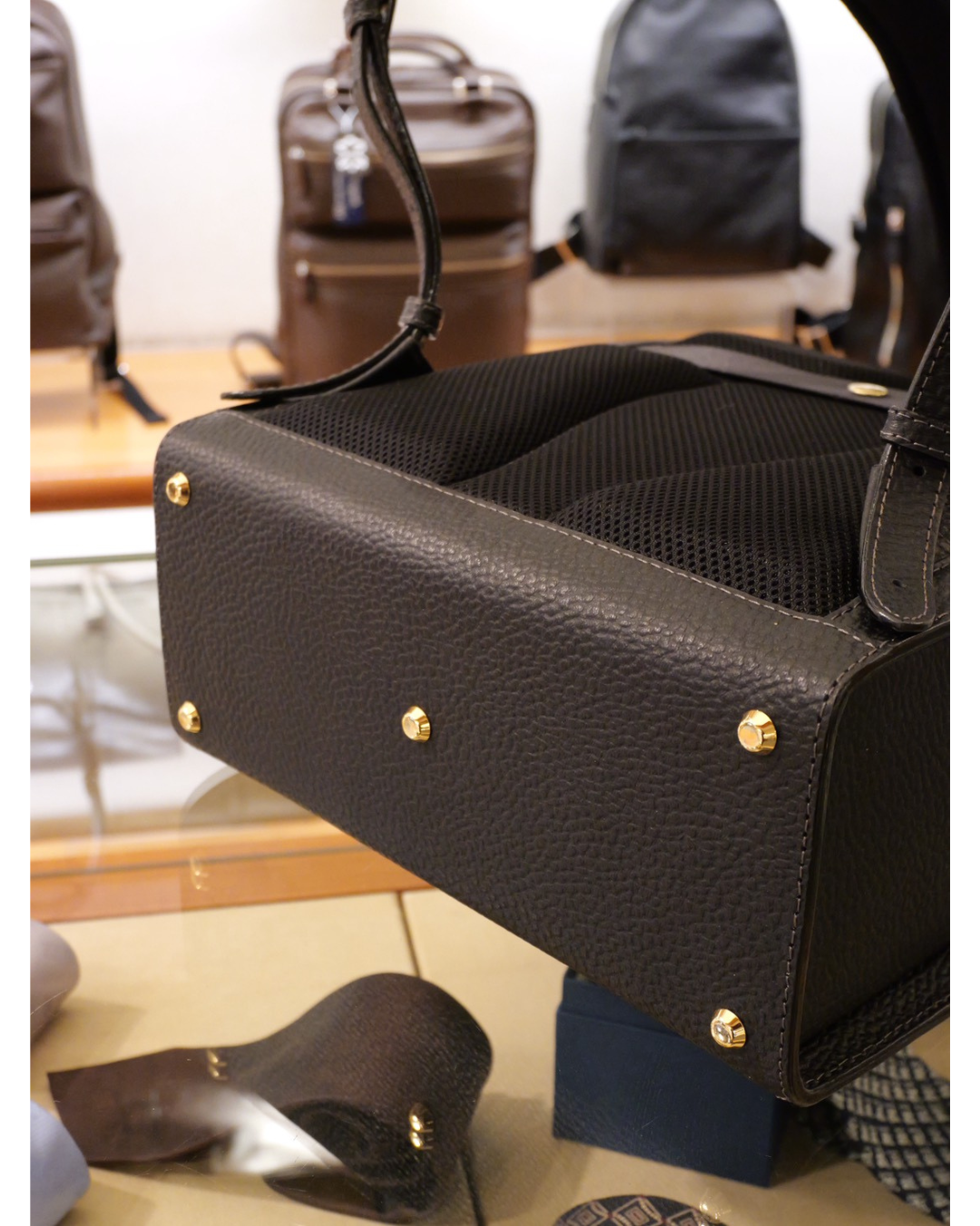 BLACK BULL ダレスバッグリュック