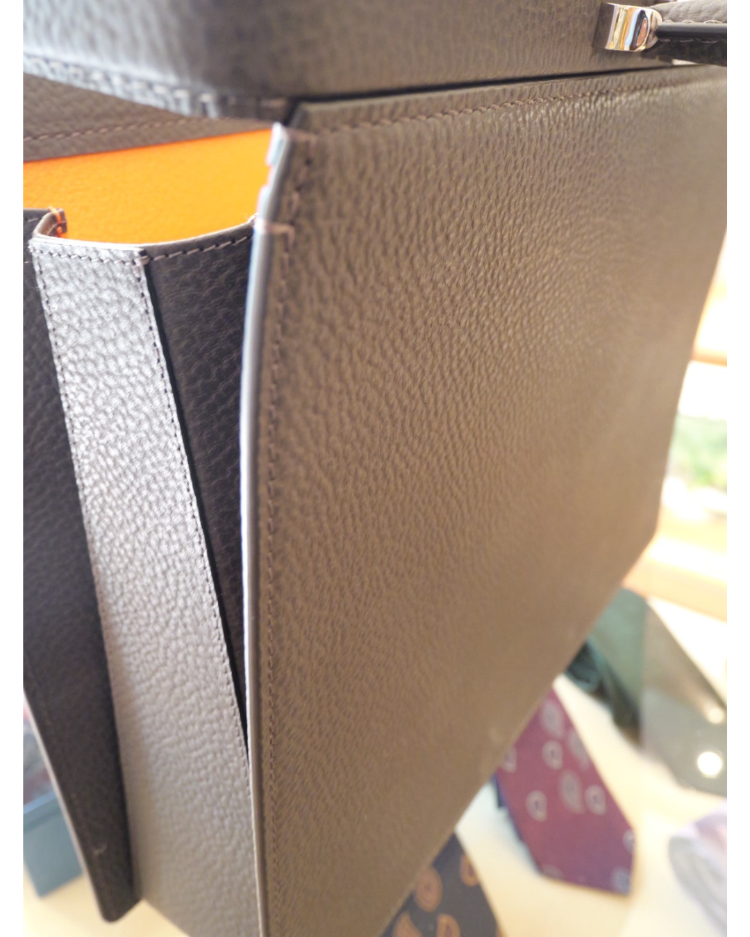 BLACK BULL スマートダレスバッグ　ワンタッチ錠前