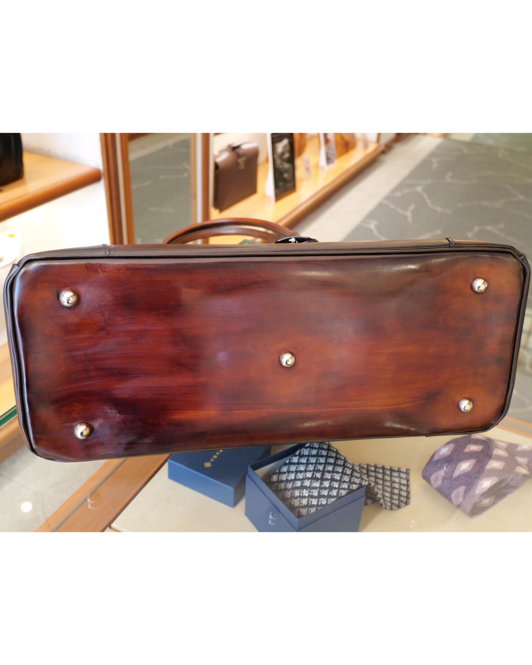 手染め国産 姫路レザートートバッグ（シリアルナンバー入り）