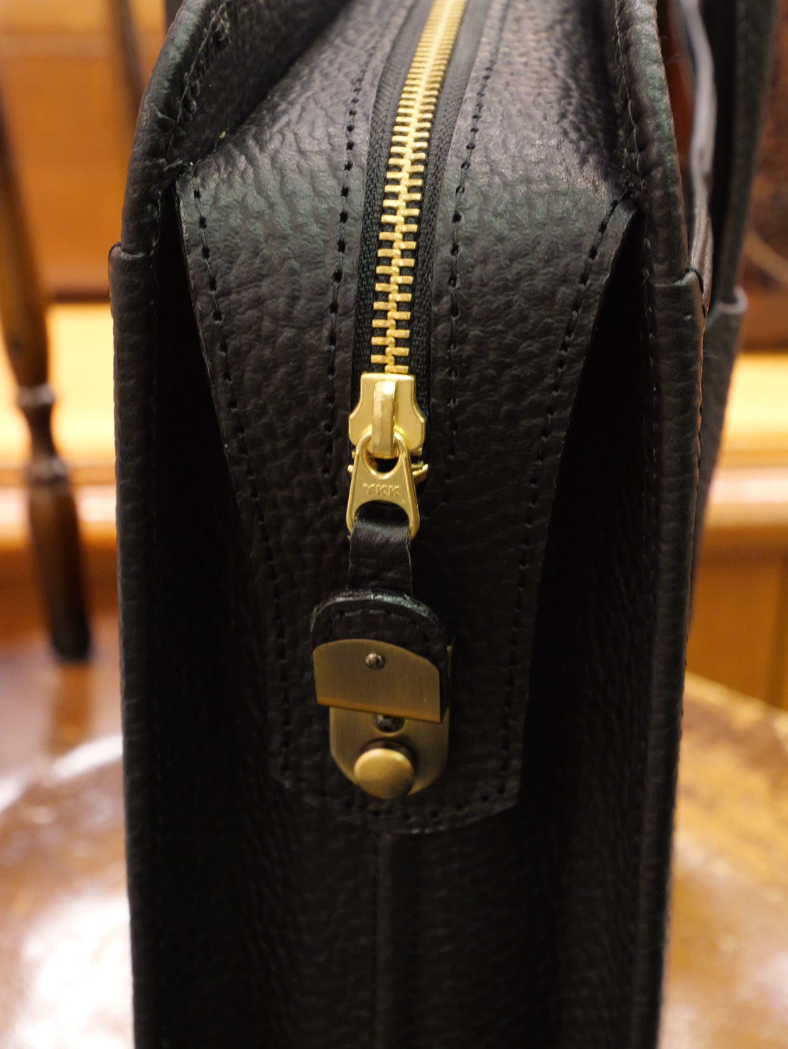 BLACK BULL – Briefcase with two zippered handles
